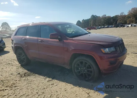2018 Jeep Grand Cherokee Laredo from USA, damaged, VIN 1C4RJFAG8JC367652